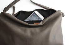 Load image into Gallery viewer, Leather crossbody bag, SHOULDER BAG made of italian Grey leather. Silvie leather crossbody bag