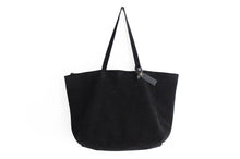 Load image into Gallery viewer, Anita TOTE bag, Shoulder bag made of black leather personalized with your name