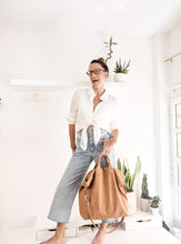 Load image into Gallery viewer, Leather crossbody bag, made of italian leather. Silvie leather shoulder bag big version