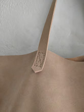 Load image into Gallery viewer, TOTE bag made entirely of Italian leather. Basic Anita bag leather version.