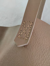 Load image into Gallery viewer, TOTE bag made entirely of Italian leather. Basic Anita bag leather version.