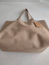 Load image into Gallery viewer, TOTE bag made entirely of Italian leather. Basic Anita bag leather version.