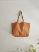 Load image into Gallery viewer, TOTE bag made entirely of Italian leather. Basic Anita bag leather version.