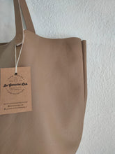 Load image into Gallery viewer, TOTE bag made entirely of Italian leather. Basic Anita bag leather version.