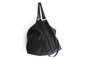 Weekend bag, canvas and leather bag, black; personalized with name.