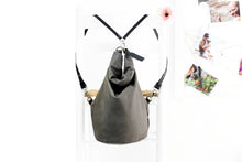 Load image into Gallery viewer, Cleo CONVERTIBLE BACKPACK, leather backpack, made of  italian leather, Grey color.