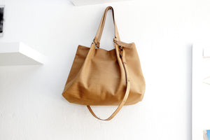 TOTE bag and HAND bag made entirely of Italian leather, brown color. Emma bag leather version