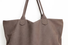 Load image into Gallery viewer, Leather tote bag, SHOULDER BAG made of italian Brown Chocolate leather. Mia leather shoulder bag