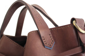 Bucket bag, shoulder bag made of italian leather, vegetable tanned and oiled. Agata bucket bag