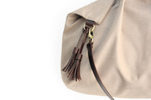 Load image into Gallery viewer, Susy bag, canvas and leather shoulder bag light brown