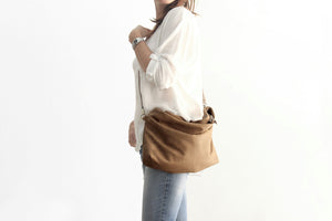 Silvie Leather crossbody bag, SHOULDER BAG made of italian leather light brown / taupe