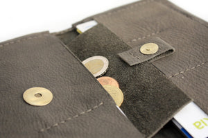 Wallet Cris, leather wallet color grey leather wallet for women. Cris LEATHER WALLET