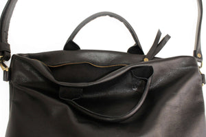 Silvie Leather crossbody bag with handles made of italian leather, black.