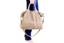 Load image into Gallery viewer, Leather crossbody bag, made of italian leather. Silvie leather shoulder bag